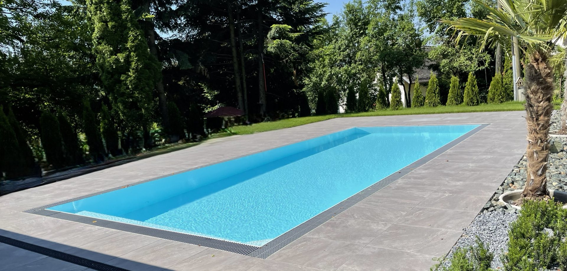 Folienpool im Garten